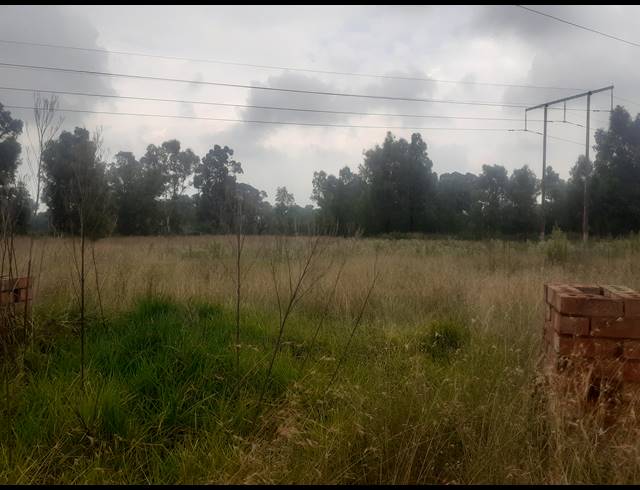 1,129M² VACANT LAND FOR SALE IN POLLAK PARK